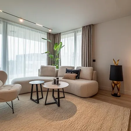 Azur Luxury Apartament Varna