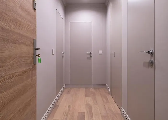 Azur Luxury Апартамент *