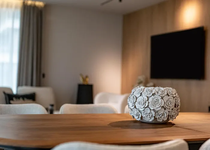 Azur Luxury Варна